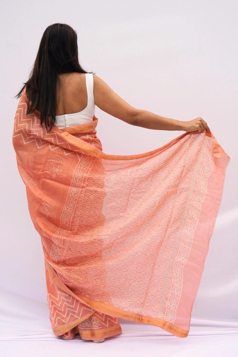 Maheshwari Silk Cotton Block Printed Saree – Peach & Ivory