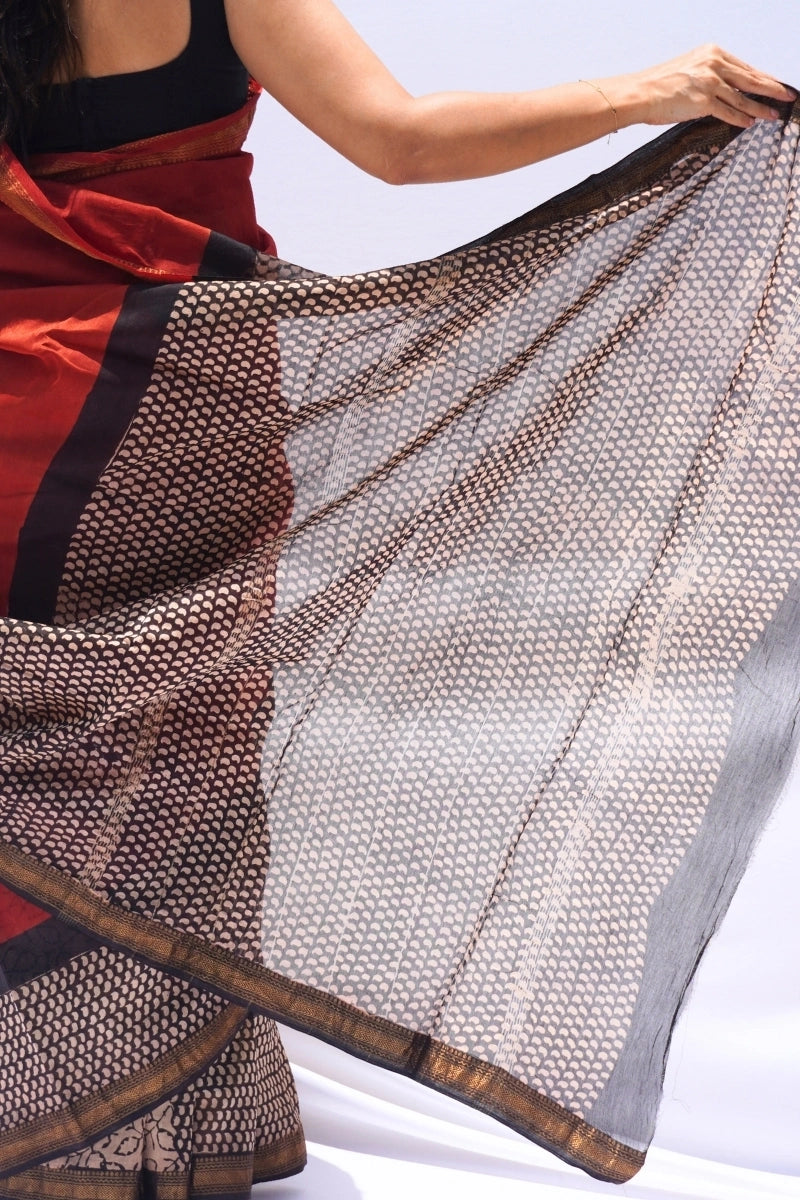 Maheshwari Silk Cotton Saree – Rust & Black_4