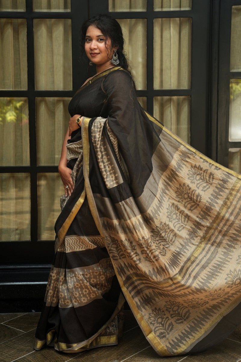 Maheshwari Silk Cotton Dabu Print Saree - Black, Taupe & Gold